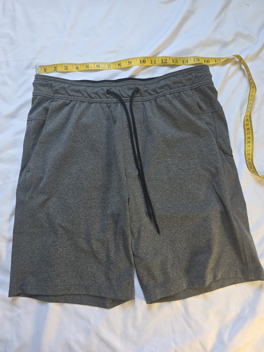 American Eagle Outfitters Men's Heather Gray Athletic Shorts